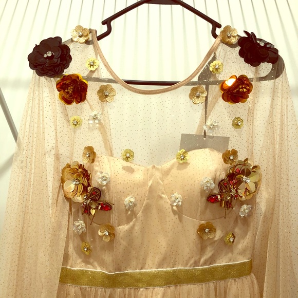 Formal dress with sheer sleeves and sequin detail - Picture 1 of 5